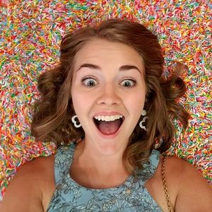 Meet your Posher, Macaira